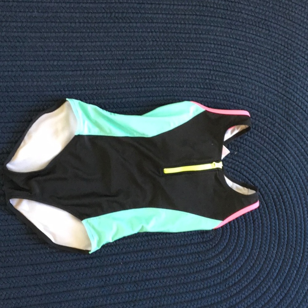 One piece Girls Xhilaration bathing suit